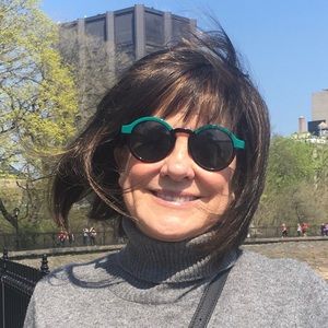 Meet your Posher, Liana